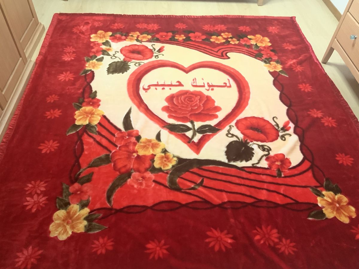 Decken: Kuschelige warme Decke mit Rosenmuster 220x220 – Gebraucht aus Root von HeidyShop 3