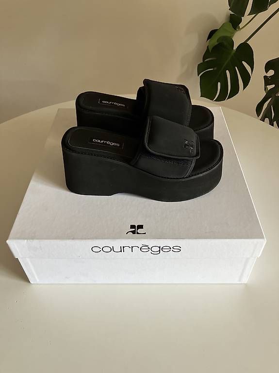 Chaussures femmes: Plateau Sandalen im 90s look – D'occasion à Basel par Prinzessinsuperstar