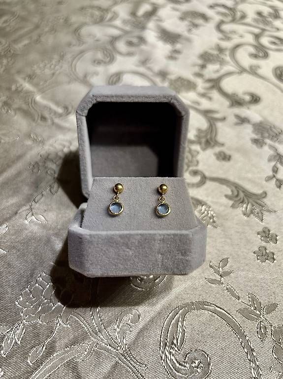 Boucles d'oreille: Ohrstecker 750 gold – D'occasion à St. Gallen par Mimimanja92 1
