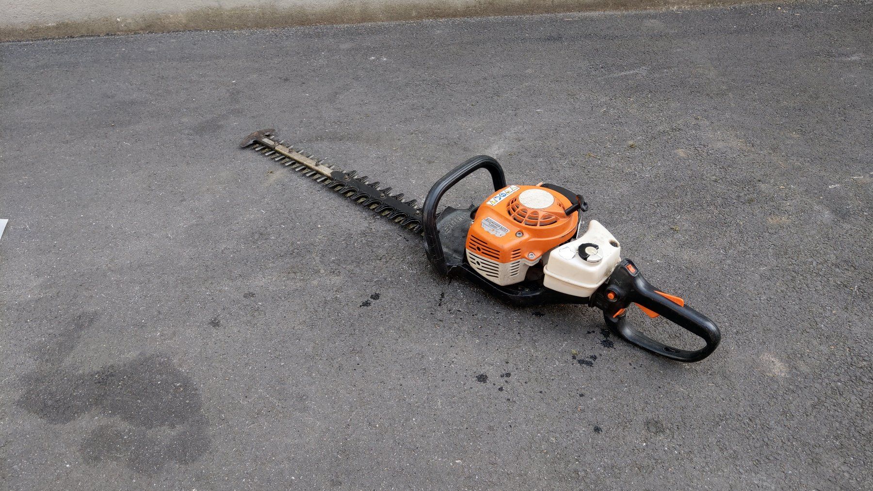 Stihl Tutti gli attrezzi: Heckenschere Stihl HS 82 R – Difettoso da Bern venduto da ksliqbe 2