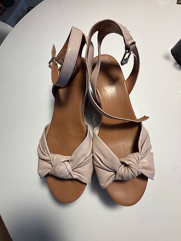 Scarpe da donna: Platteausandale – Usato da Stettlen venduto da indien11 3