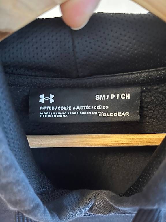 Under Armour Maglioni & Felpe: Sweat-shirt – Usato da Satigny venduto da vanne2206 2