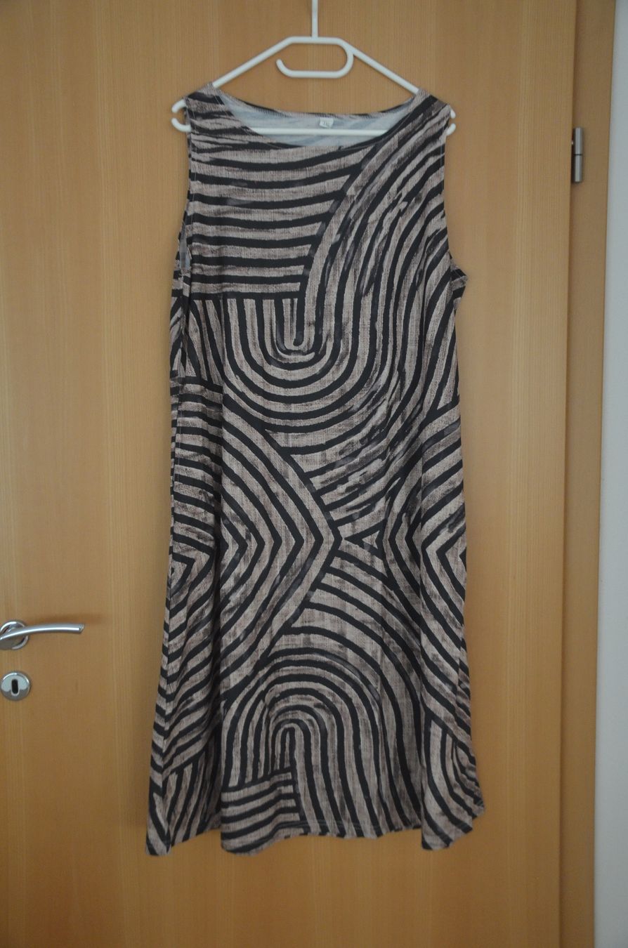 Kleider: TAILLE 3XL - TAILLE 48 - KLEID NEU – Neu und originalverpackt aus Chiasso von Dolly015