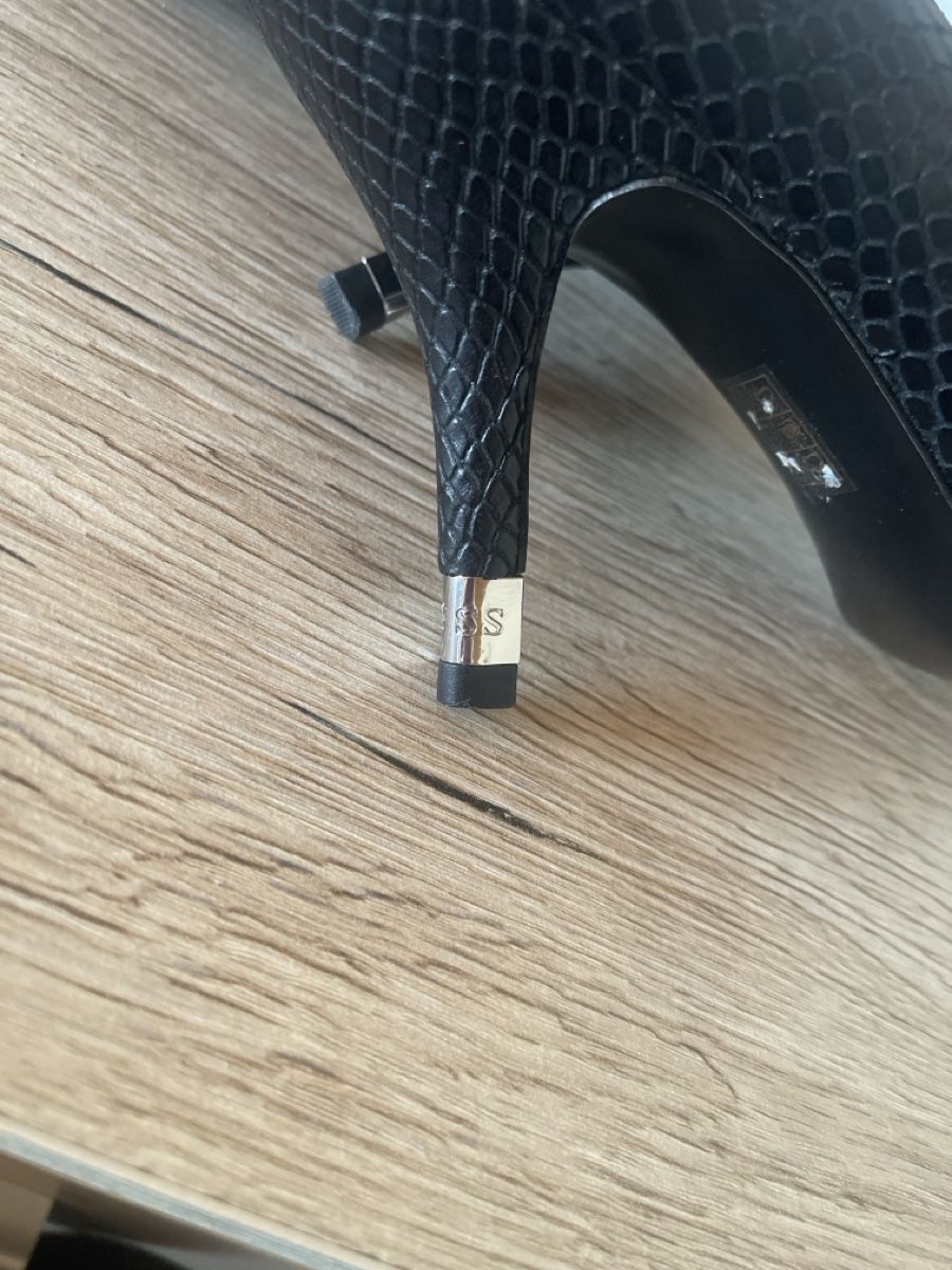Guess Chaussures femmes: Damenschuhe Guess Grösse 39 Lederoptik – Neuf (Voir description) à Hindelbank par Silya1 4