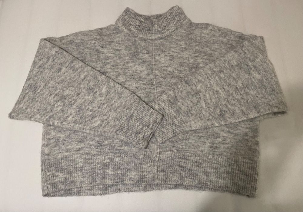 Maglioni & Felpe: Pullover gina tricot – Usato da Arbon venduto da flowerandfound