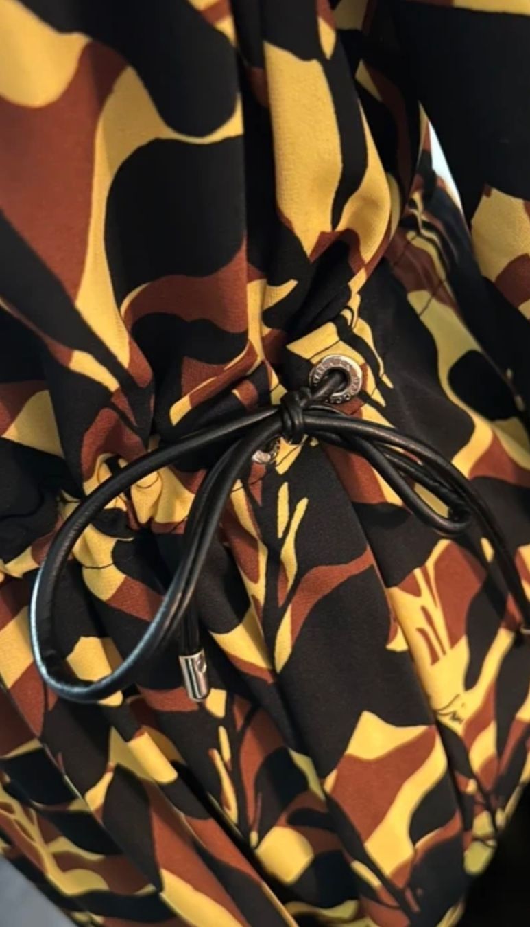 Marc Cain Vestiti: Marccain Kleid N3 wie neu – Nuovo (secondo la descrizione) da St. Gallen venduto da gag_6sxh 4