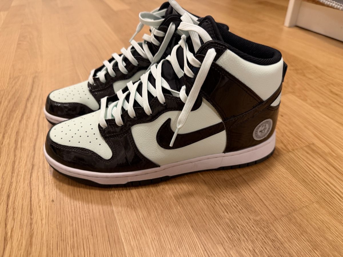 Nike Chaussures hommes: Nike Dunk High Schuhe mint schwarz NBA – D'occasion à St. Gallen par swarley89