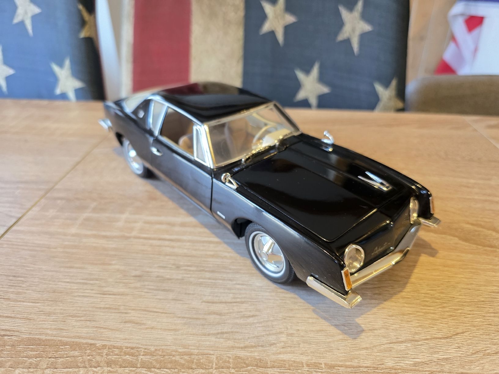 Modellini d'auto: 63'Studebaker Avanti Coupe 1:18 – Usato da Goldingen venduto da Muscle_Cars84 3