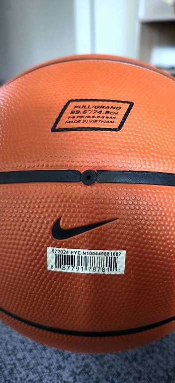 Nike Palloni: nagelneuer Basketball – Usato da Weinfelden venduto da Esox4 1