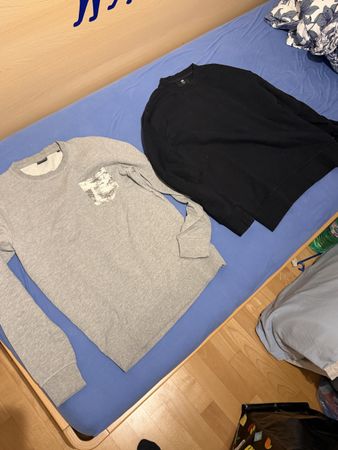 2 M size sweaters