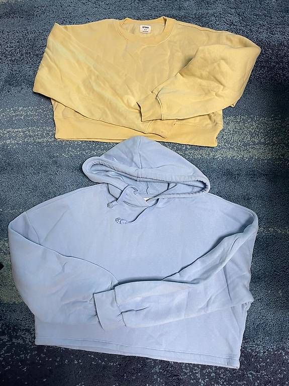Maglioni & Felpe: 3 Pullover Kapuzenpullover Damen Mädchen Gr. S Calvin Klein – Usato da Zürich venduto da veram1981 1