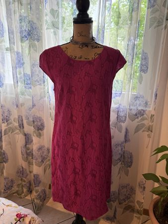 ROBE JAEGER – MAGENTA – TAILLE 12 (EU 40) – ÉTAT COMME NEUF