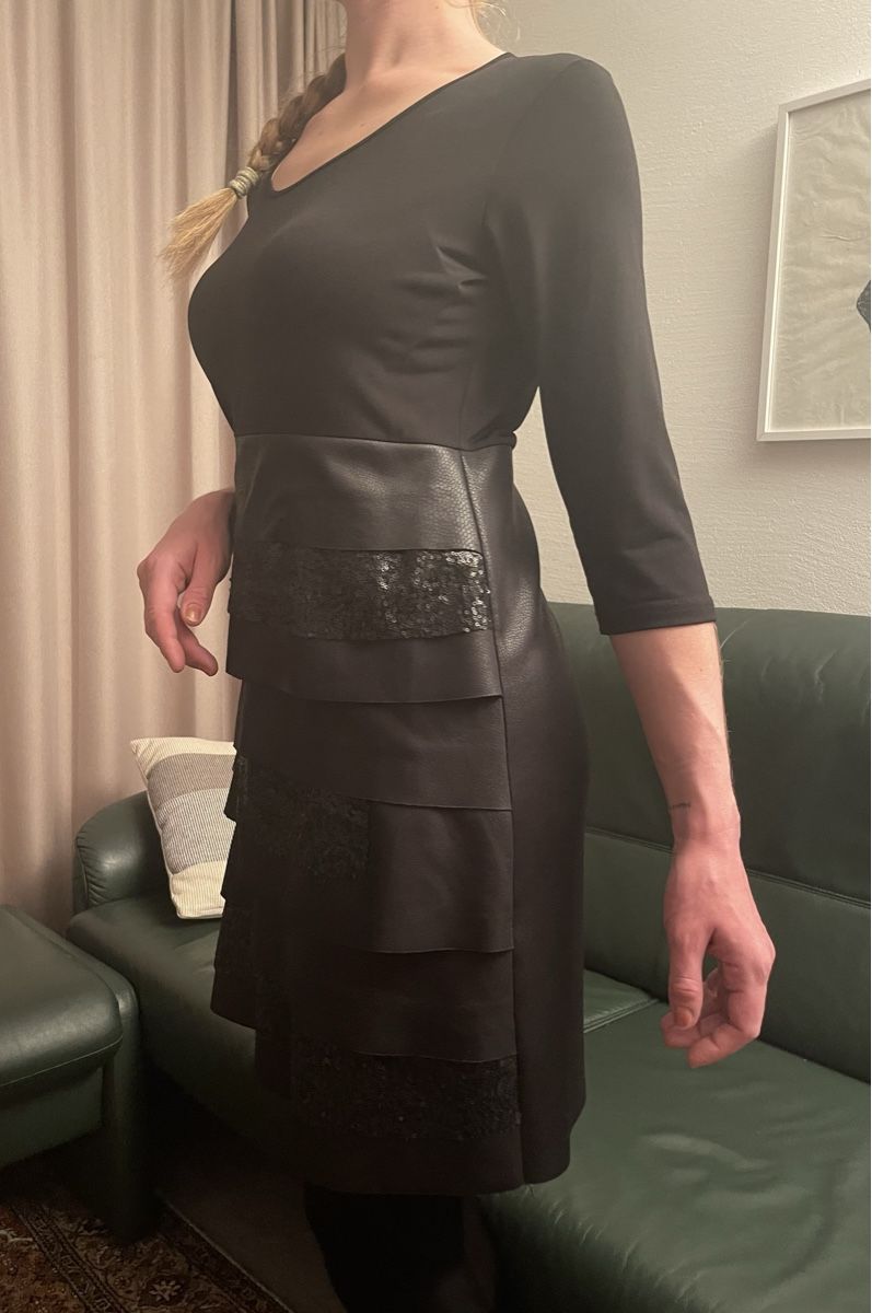 Vestiti: Vestito da sera nero con paillettes e similpelle-M/L – Nuovo (secondo la descrizione) da Gordevio venduto da LanaZimm 5