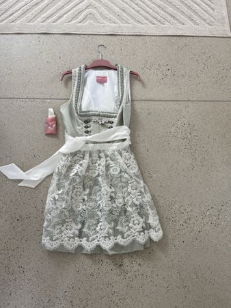 Dirndl Kleid Grösse 40 hellgrün weiss mit Spitzenschürze