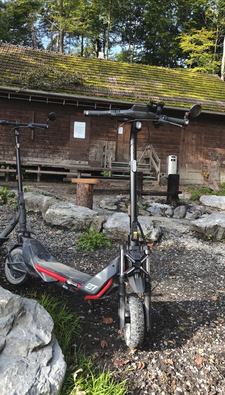 Scooter: Segway ZT3 Pro – Usato da Freienbach venduto da paede88 1
