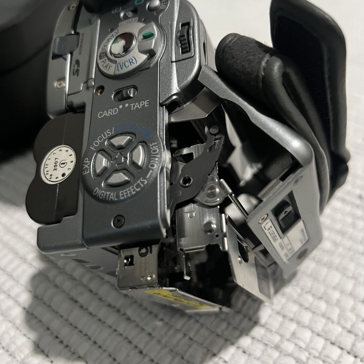 Canon Videocamere: Canon MVX2i Camcorder mit optischem Bildstabilisator – Usato da Unterkulm venduto da Sita013 7