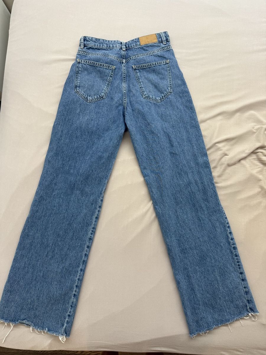 Stradivarius Jeans: Jeans Stradivarius bleu taille 40 bon état – Gebraucht aus Granges VS von coraliegrd5 1