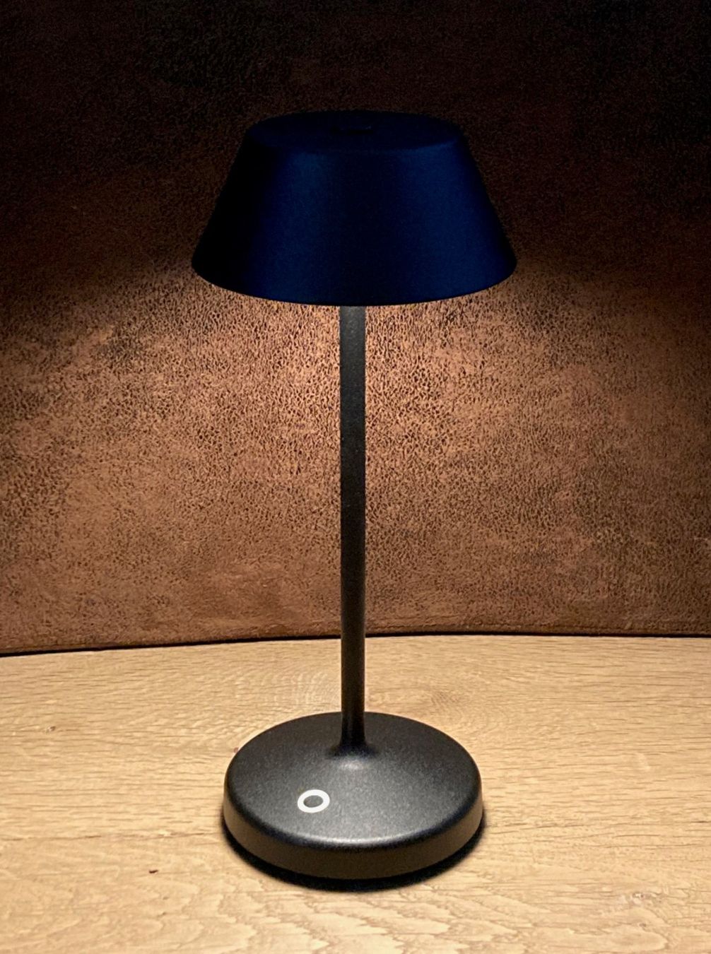 Lampade: Alu Tischleuchte Akku RGB – Nuovo e nell'imballaggio originale da Wallisellen venduto da kingschair 5