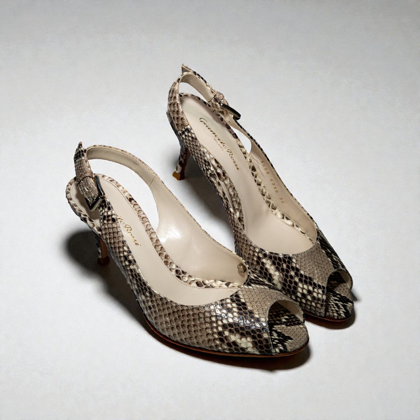 Gianvito Rossi Scarpe da donna: NEUE Gianvito Rossi Slingback Pumps Python Gr.- 38, 38½ – Nuovo e nell'imballaggio originale da Zürich venduto da aa1_f58r 2