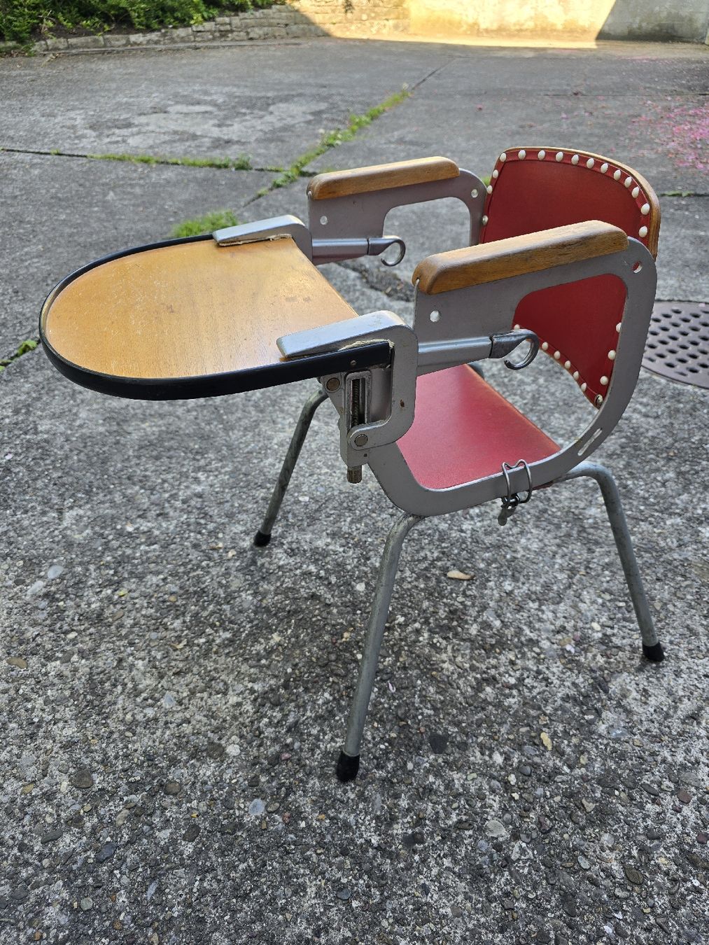 Stühle: Vintage Th. Röschli Kinderstuhl Tischsitz – Gebraucht aus Uster von DuVaekkedeMig 4