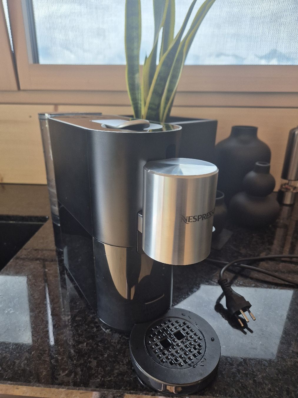Nespresso Macchine per caffè & Macchine per espresso: Krups Nespresso Maschine Atelier – Usato da Schaanwald venduto da Gismo034