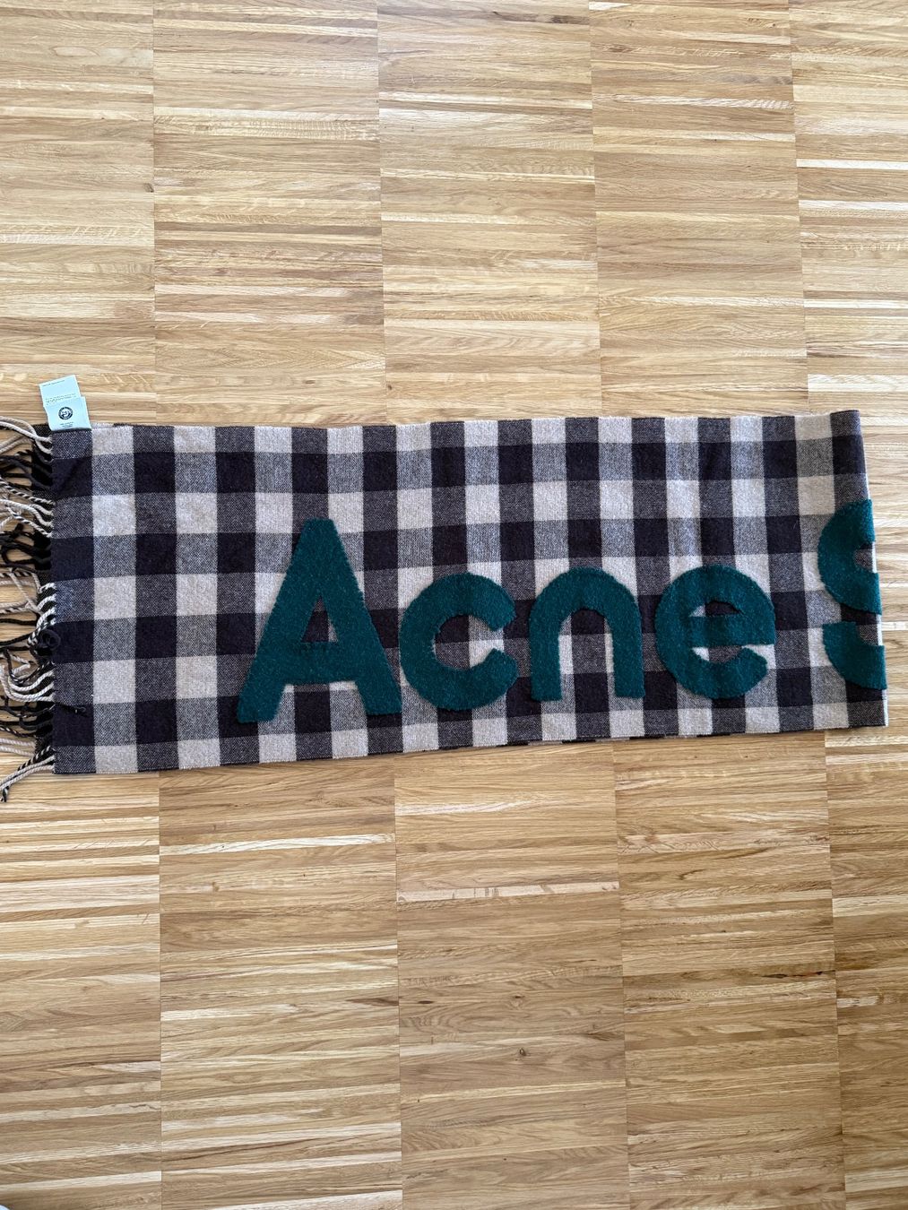 Acne Studios Foulard & Sciarpe: Acne Studio Schal – Nuovo (secondo la descrizione) da Dübendorf venduto da sst_xrp2 1