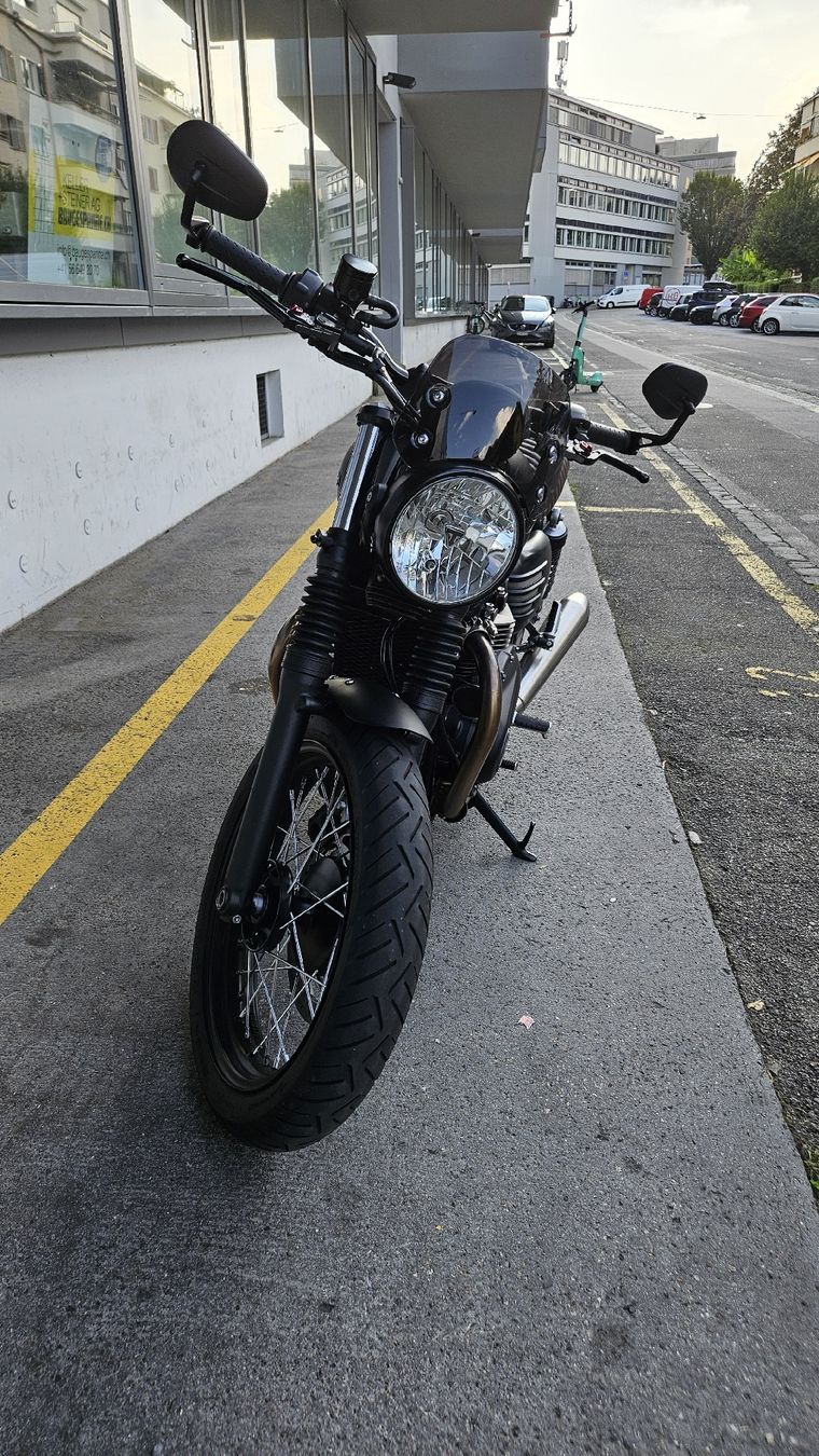 Triumph Strada: Triumph Speed Twin 900 – Usato da Zürich venduto da vso_76mz 9
