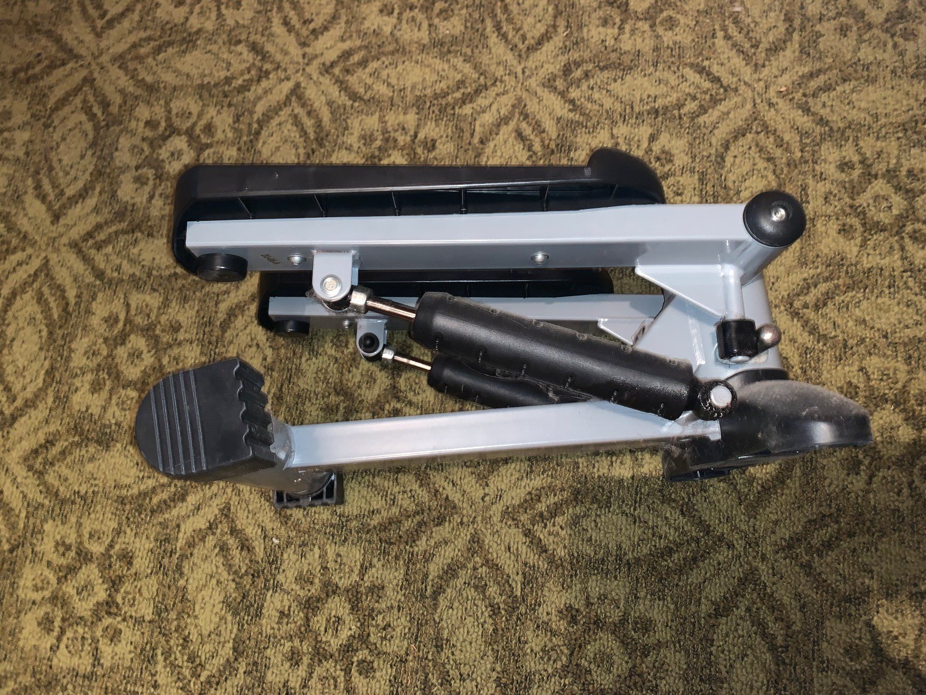 Hometrainer: Stepper Heimtrainer Hometrainer Treppentrainer Stepptrainer – Usato da Rickenbach SZ venduto da Frickler 2