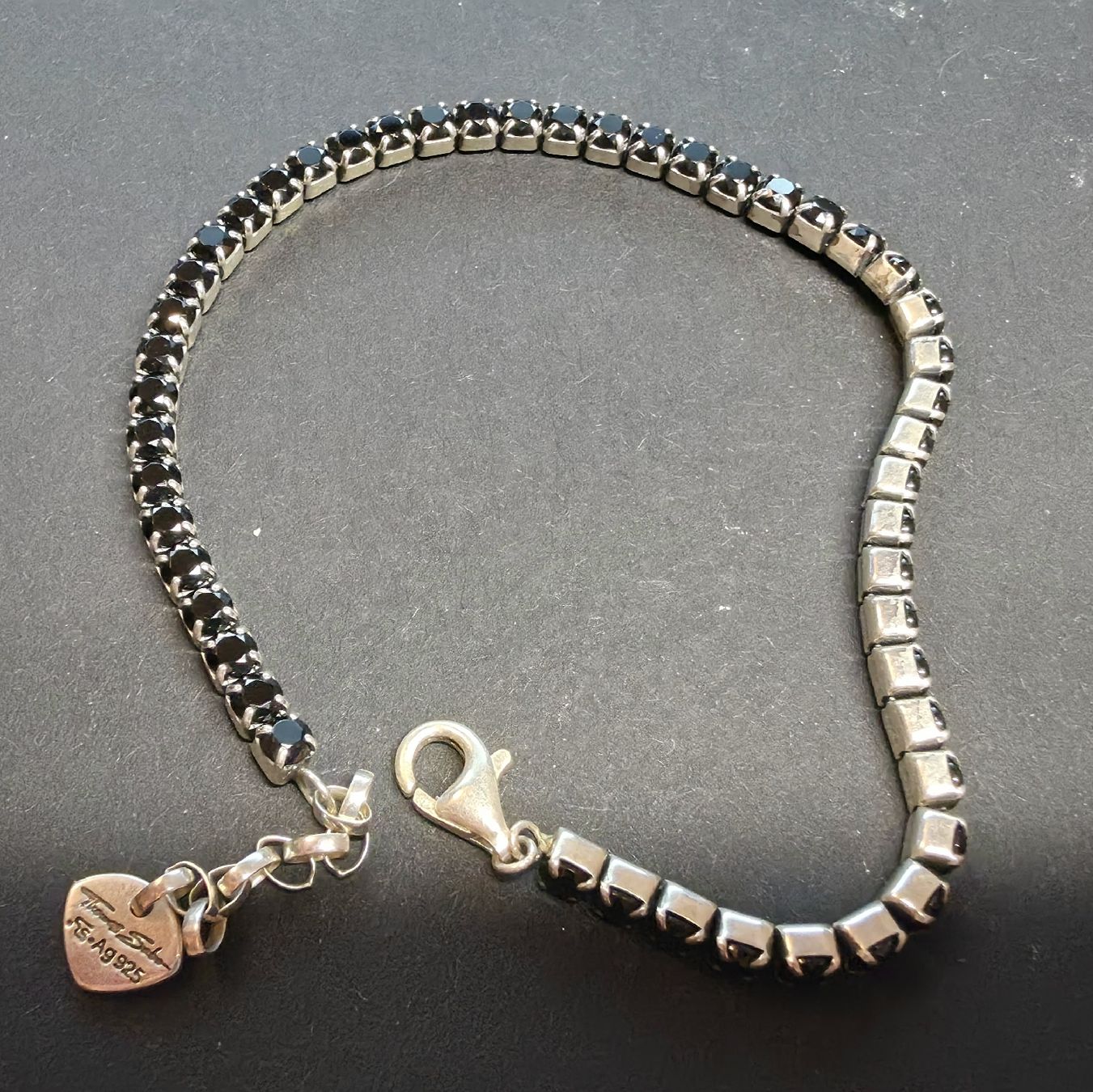 Thomas Sabo Bracciali & Braccialetti: Thomas Sabo Armband mit schwarzen Steinen – Usato da Muhen venduto da Savana16