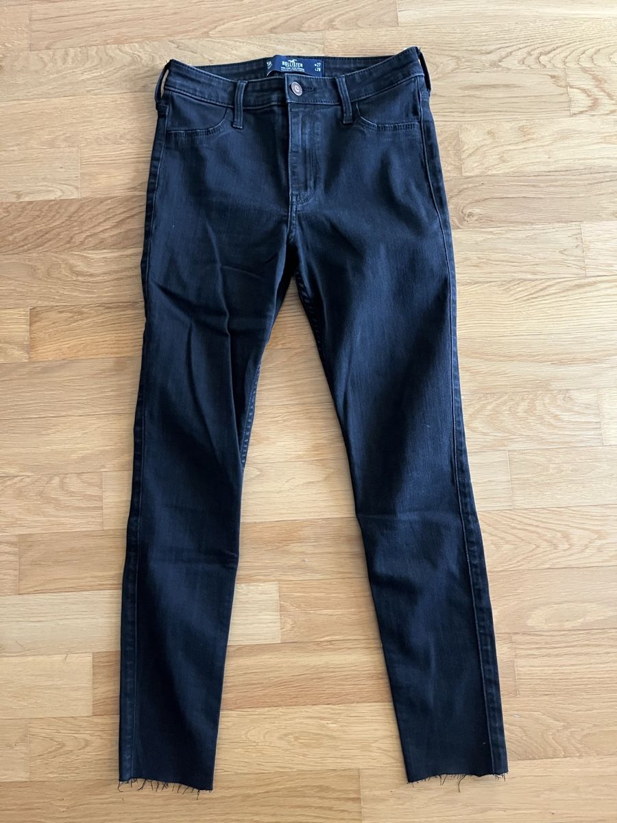 Hollister Jeans: Hollister Jeans, Grösse 27/28 – Usato da Frauenfeld venduto da heyLani