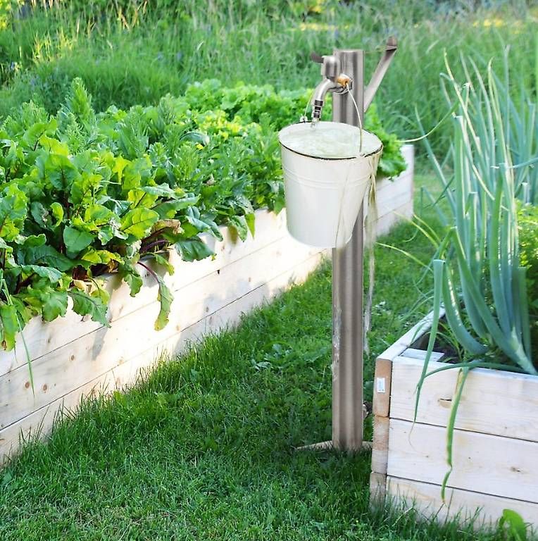 Stagni & Fontane ornamentali: Wasserzapfstelle Edelstahl mit Erdspiess – Nuovo e nell'imballaggio originale da Gerlafingen venduto da Tsuru 2