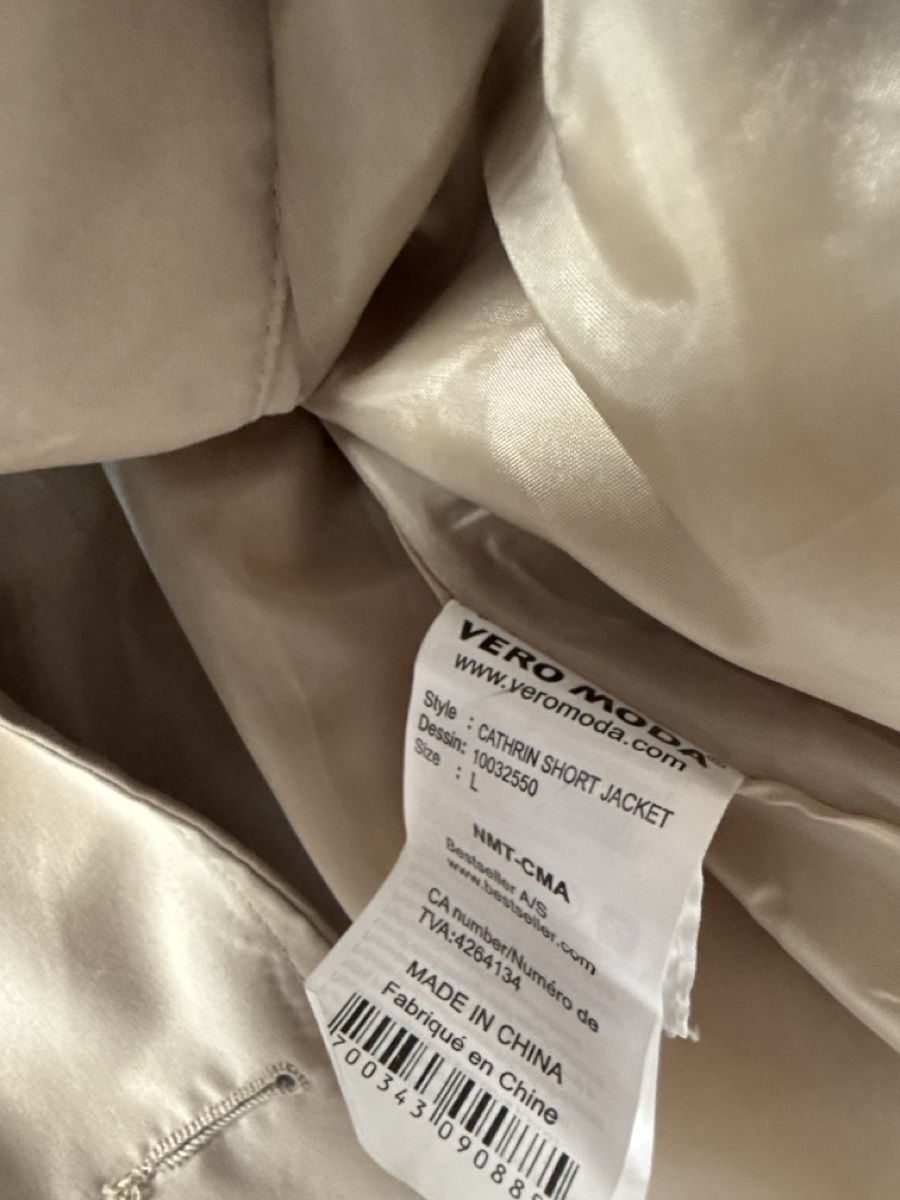 Vero Moda Vestes: Vero Moda Short Jacket beige Size L used – Neuf (Voir description) à Zürich par nad_s27g 5
