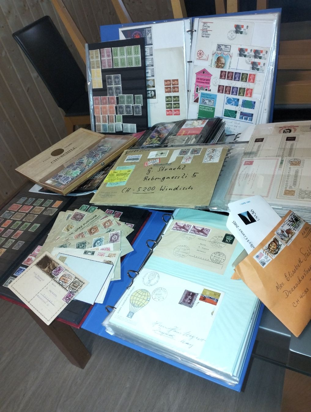 Tutti i francobolli: Riesige Briefmarken Sammlung Schweiz  – Usato da Riniken venduto da ChriguG75 4