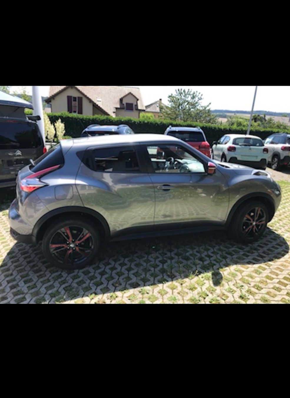 Nissan Automobili: Nissan Juke 1.2 DIG-T N-Connecta – Usato da Thun venduto da val_bd7b 1