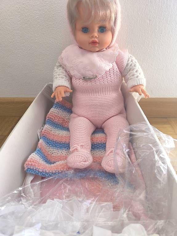 Bambole: Puppe – Usato da Basel venduto da mai_t6l2