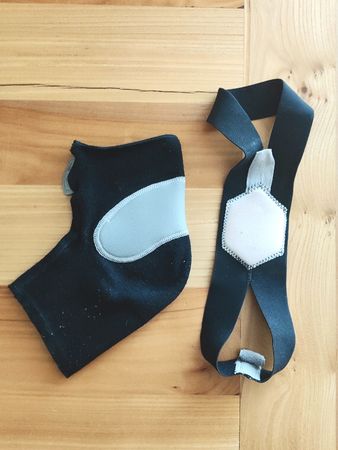 Chevillère / support de talon orthopédique