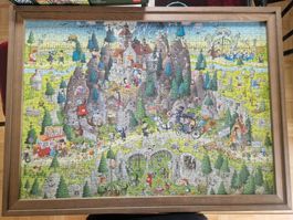 Heye Puzzle Funky Zoo Transilvanian Habitat mit Bilderrahmen