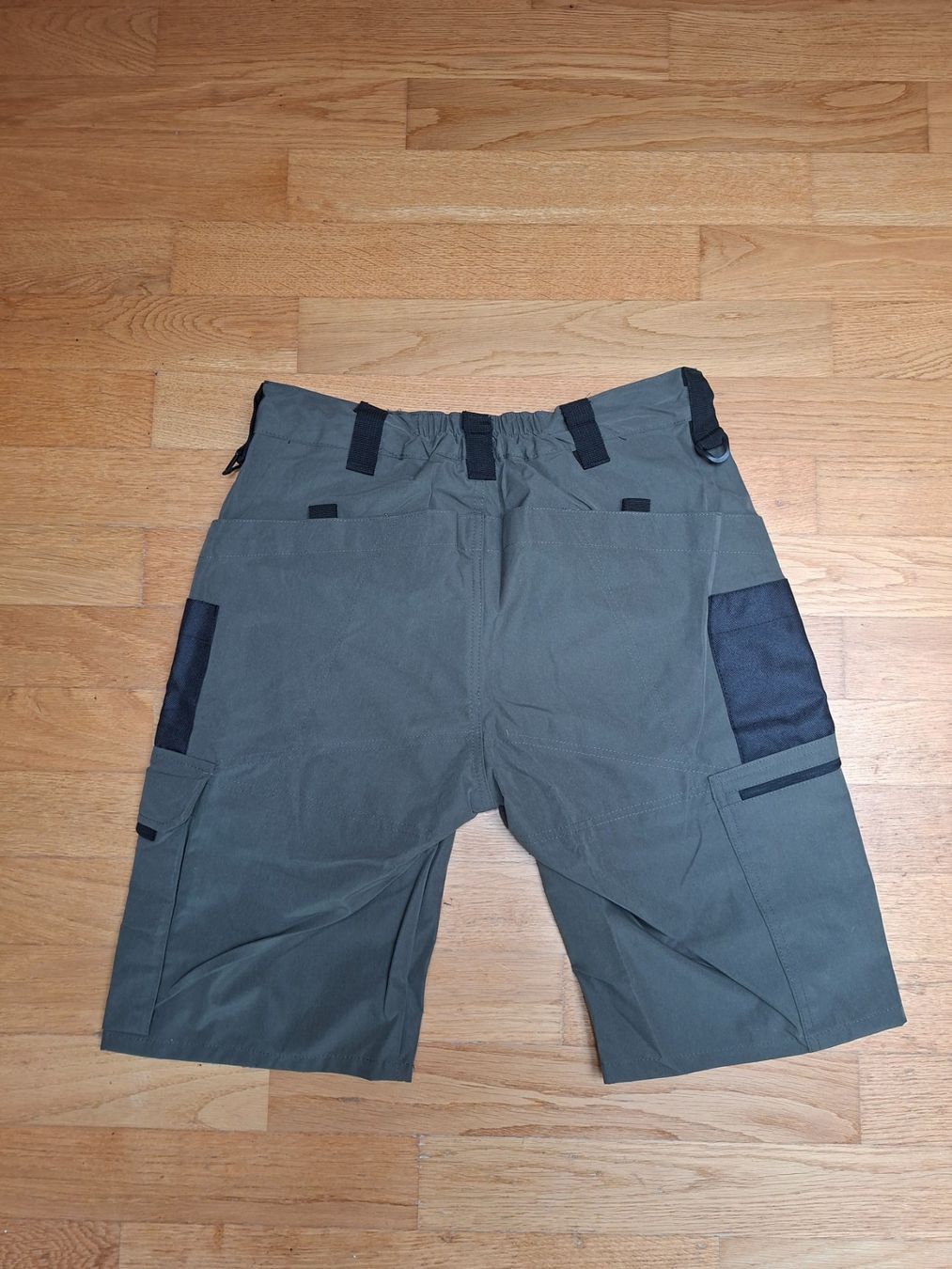 Hosen: Arbeitshosen – Neu und originalverpackt aus bern von Tobii03