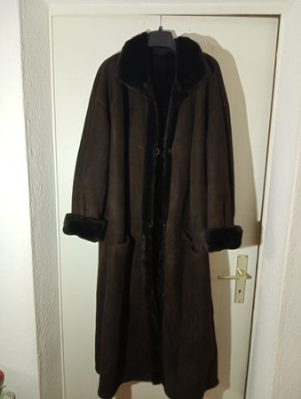 Manteau Ingabarth en Cuir Brun Foncé : Élégance et Confort
