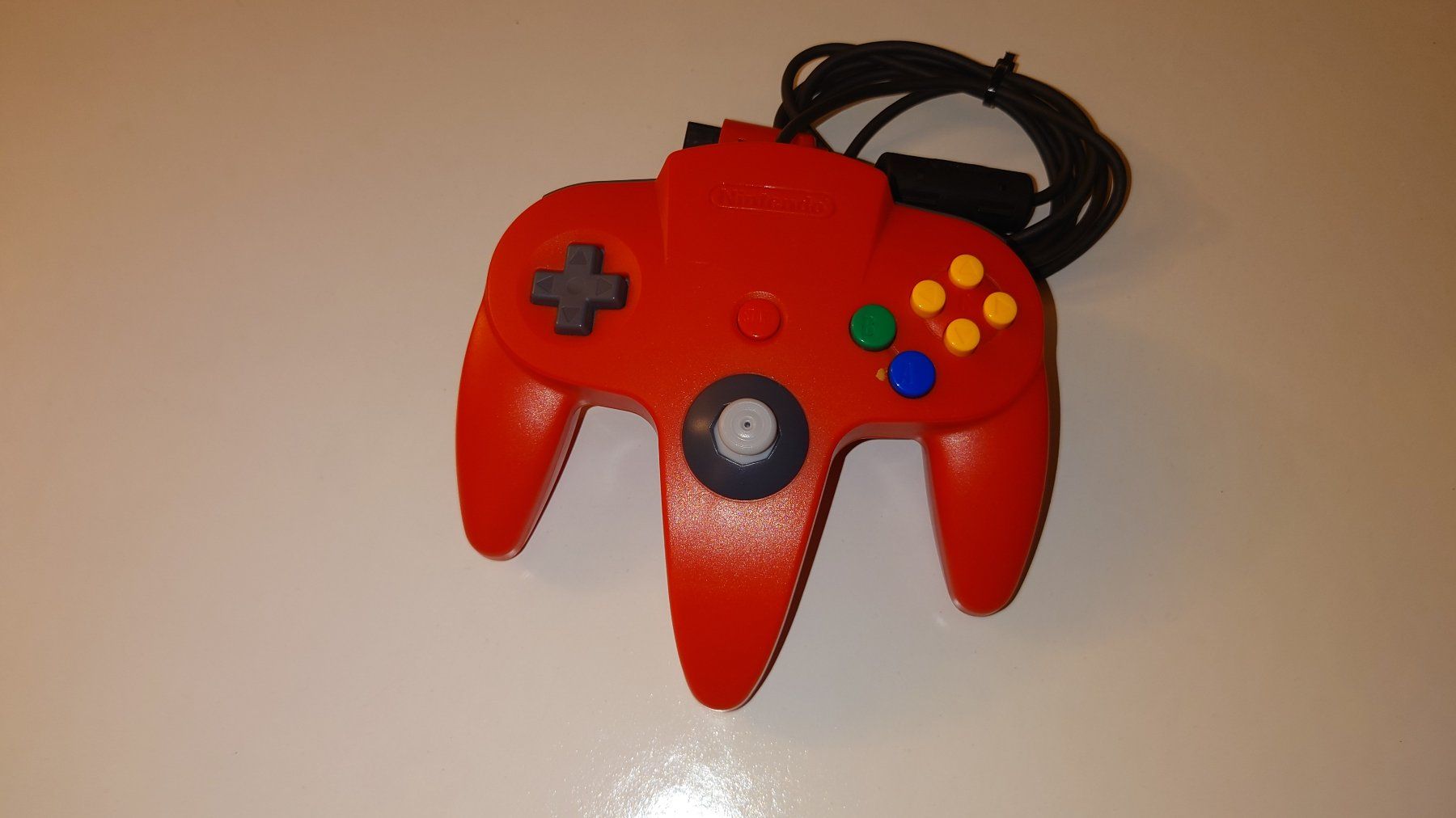 Nintendo Console: N64 Controller rot (Joystick fabrikneu) – Usato da Pfaffhausen venduto da Odla7