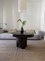 Massiver Design Couchtisch Holz | Runder Holztisch Skulptura