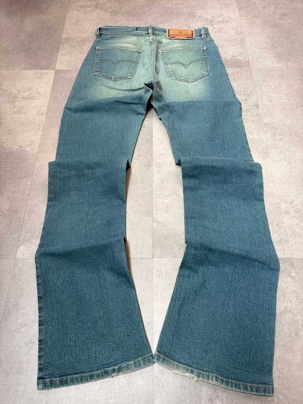 Diesel Jeans: Vintage Diesel Bootcut Flared Jeans - Grösse M/29 – Neuf (Voir description) à Werdenberg par hase.vintage