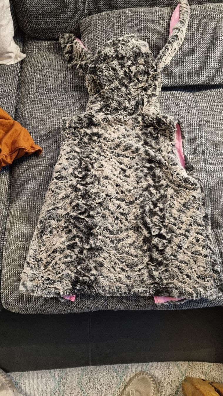 Altro abbigliamento per bambina: gilet Hase 128- 134 – Usato da Bad Zurzach venduto da Mfritzli 2