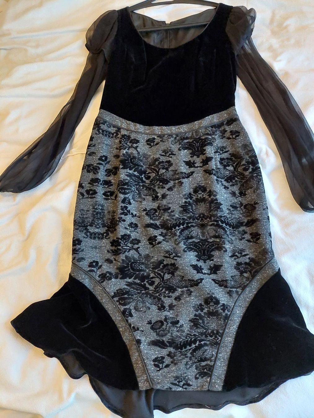 Vestiti: Dress – Usato da Genève venduto da ado_x2xq