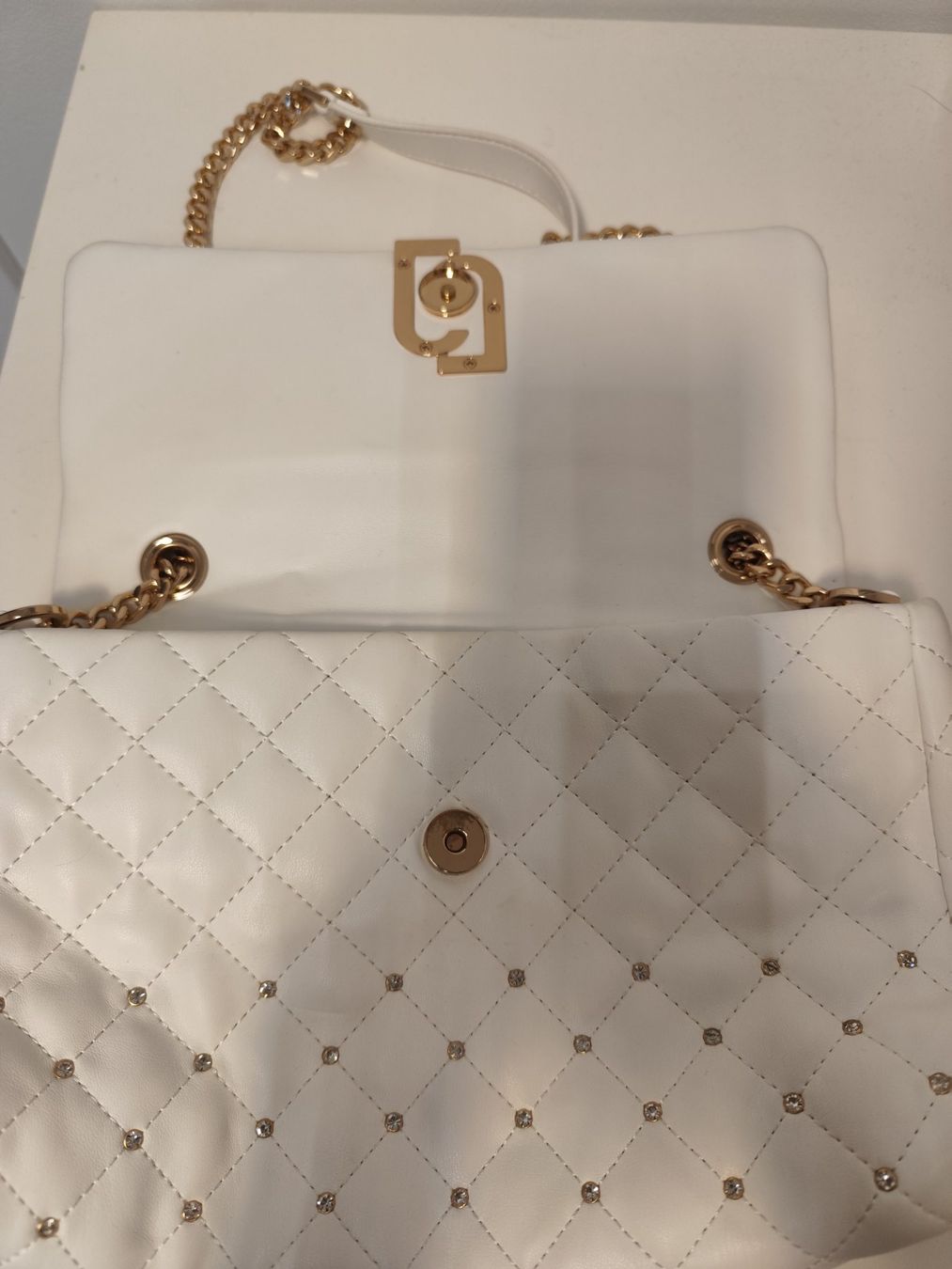 Liu Jo Taschen für Damen: Borsa Liu Jo trapuntata bianca con strass – Gebraucht aus S. Carlo GR von pos_fmm8 1
