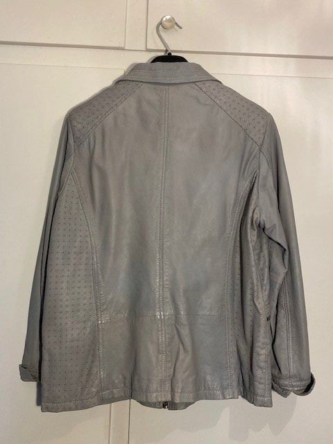 Jacken: Lamm Lederjacke hellgrau – Neu (gemäss Beschreibung) aus Zürich von Mazoba 1