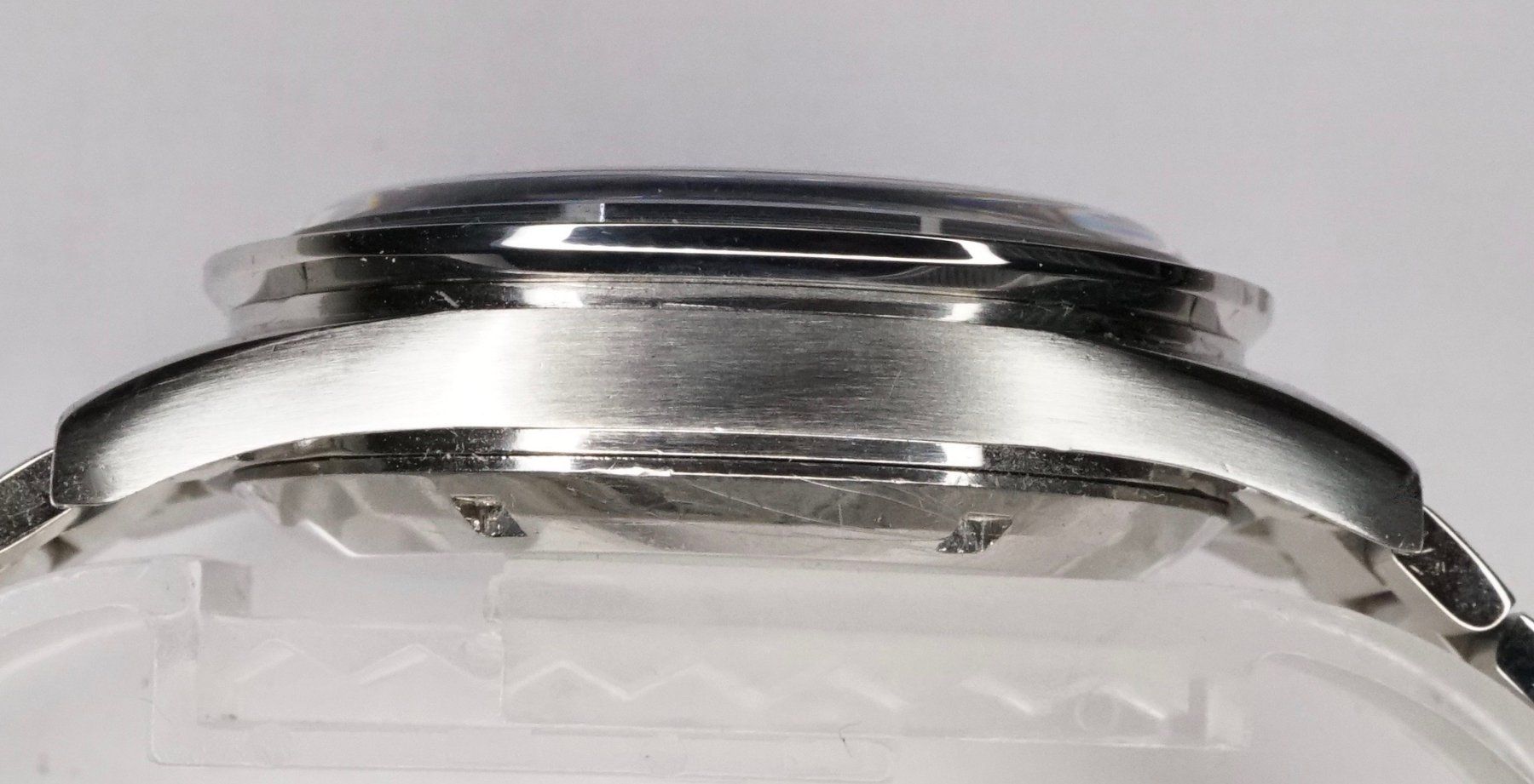 Omega Orologi: OMEGA Speedmaster  "Ed White" 105.003-63 – Usato da Bern venduto da Swisschrono 2