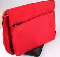 JOST Umhängetasche – Rot aus Nylon – Urbanes Design –