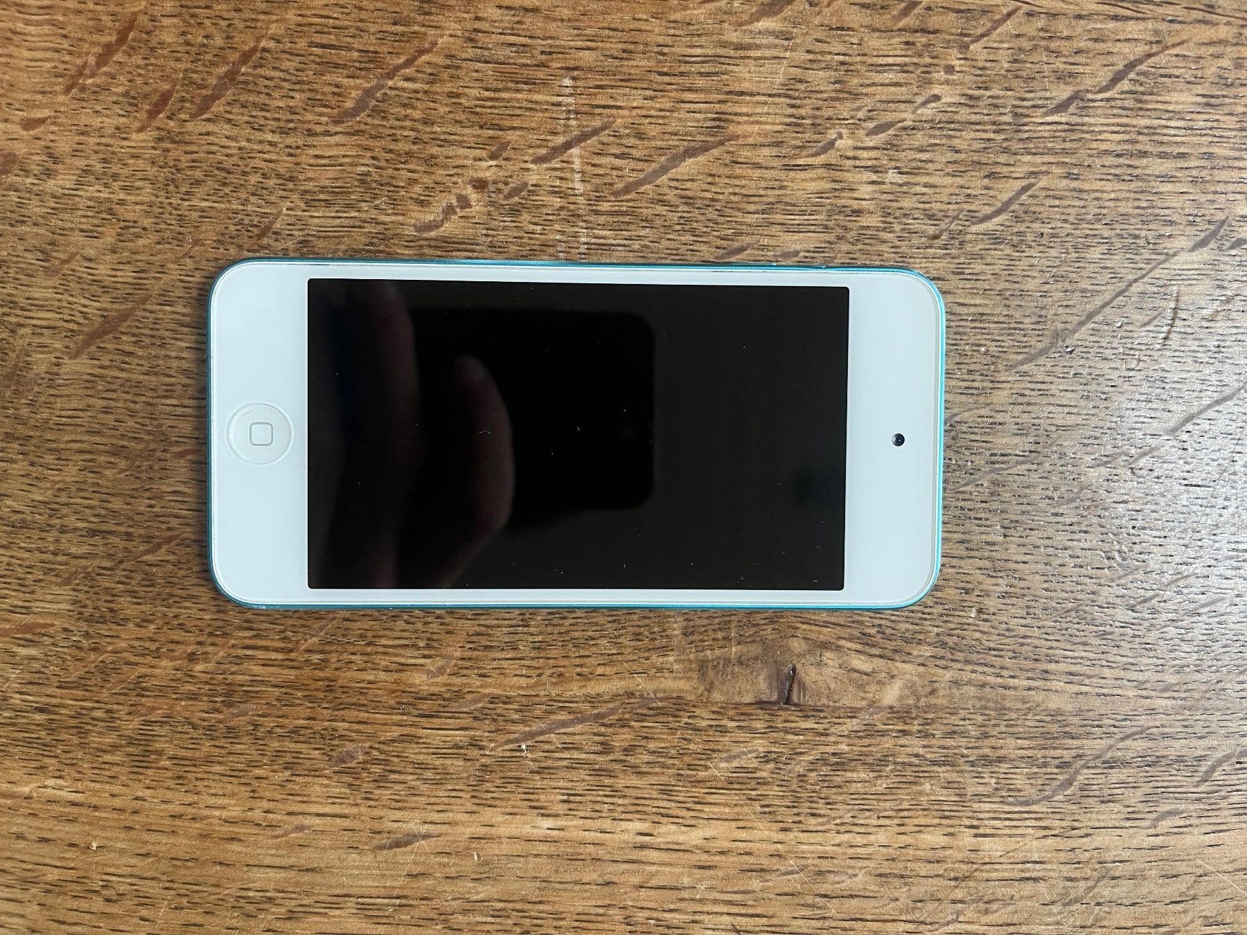 Apple Tragbarer Mediaplayer: Apple iPod Touch blau – Gebraucht aus Detligen von laurinschnyder 2