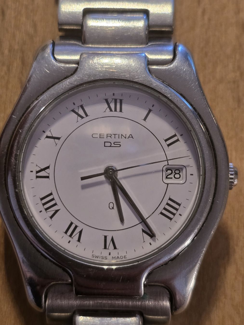 Certina Uhren: Certina DS Armbanduhr mit Datum silberfarben – Gebraucht aus Romanshorn von car_hx67 1